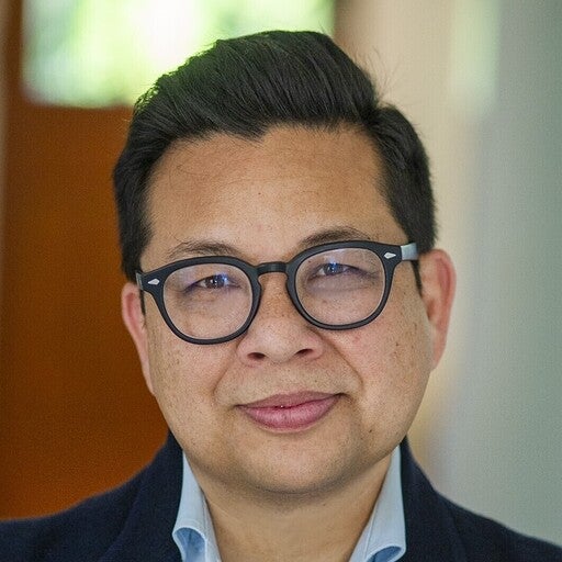 Chris Kahn
