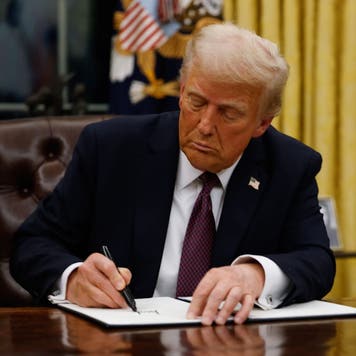 president trump signing executive order in oval office