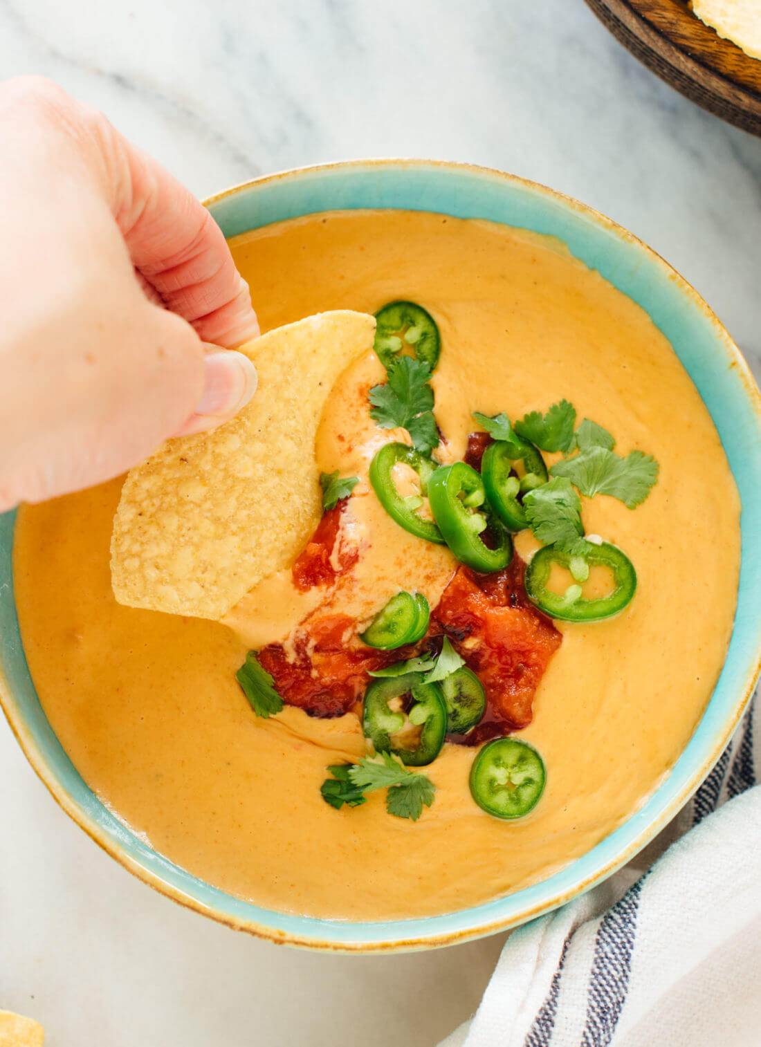 The best vegan queso recipeโincredibly creamy, yet made without any processed ingredients! cookieandkate.com