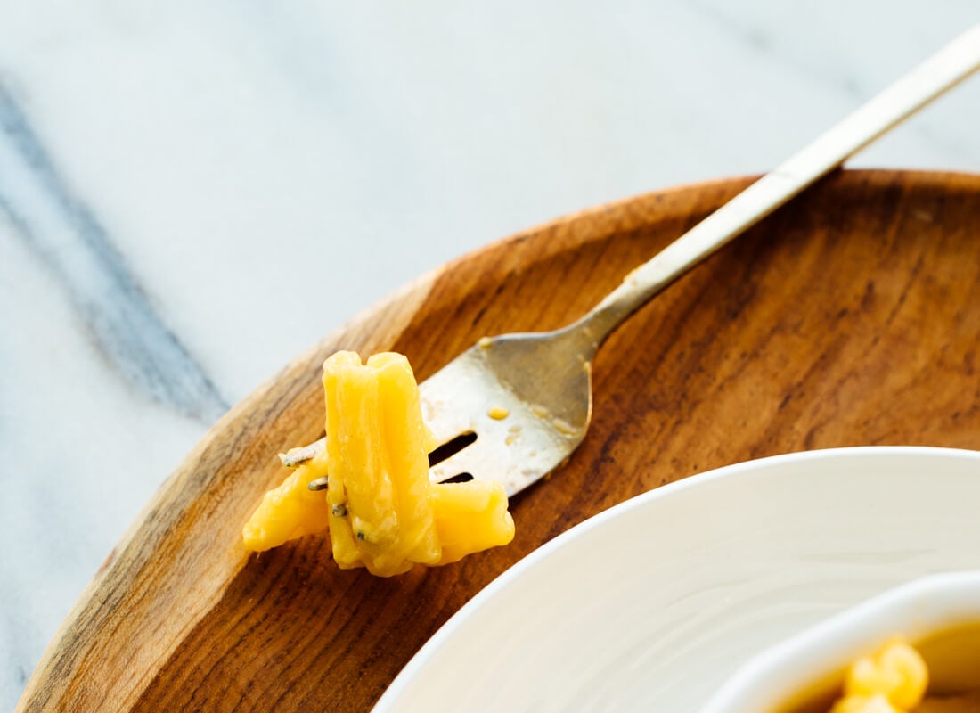 mac and cheese on fork