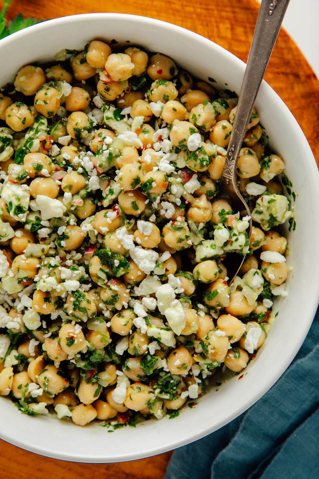 chimichurri chickpeas close-up